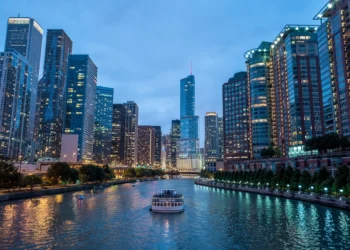 Chicago cityscape, hometown of music artist Davidskyyy