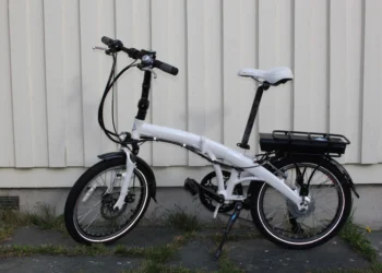 Electric bike related to summer weather tips for ebike batteries