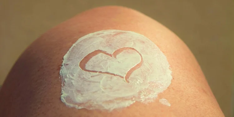 Facial treatment related to why people enjoy visiting their aestheticians