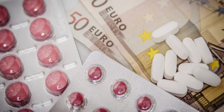 Healthcare related to a step-by-step guide to buying a healthcare franchise