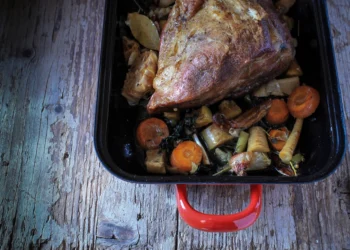 Roasted meat with seasoning