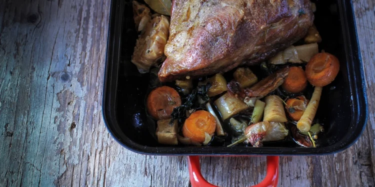 Roasted meat with seasoning