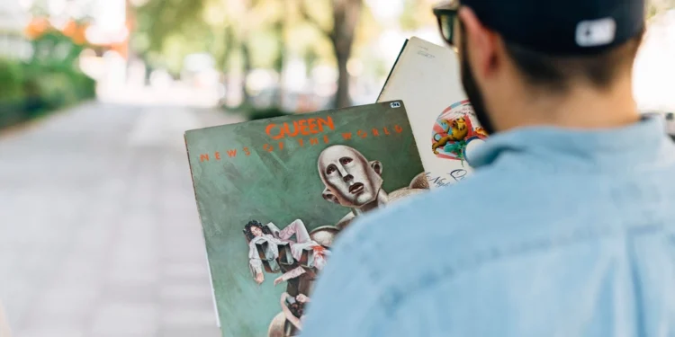 Vinyl record representing Eli Manna's album The God Complex
