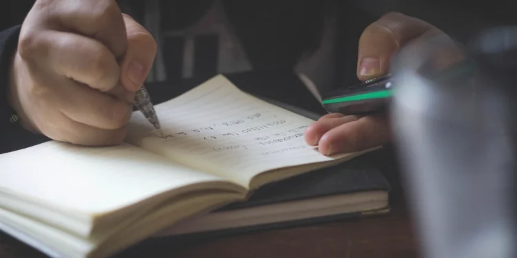 Writing notebook related to how to write a good hook for an essay