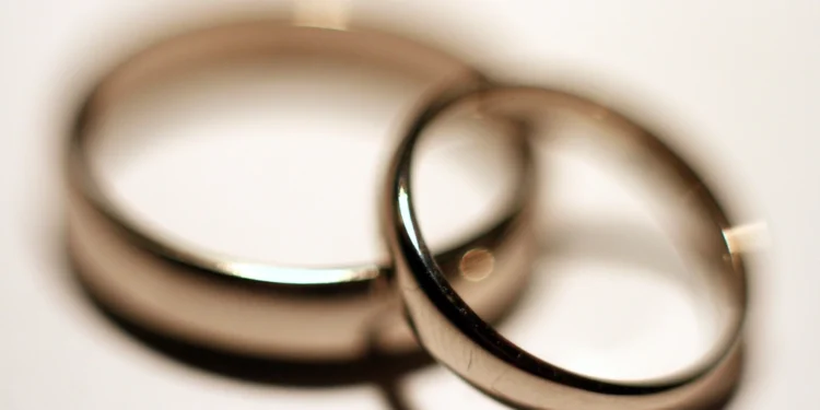 Rings related to diamond rings for men as a rising trend