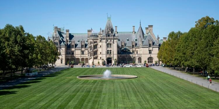 Biltmore Estate's Biltmore House with its front fountain in Asheville, North Carolina